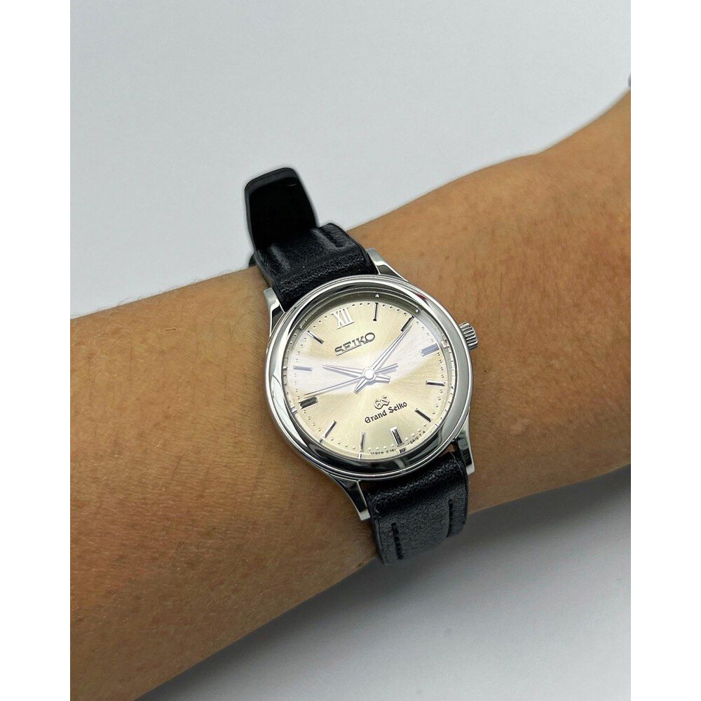 24.5mm • 2000 Grand Seiko ref.STGF015 Cal.4J51 Quartz Ladies